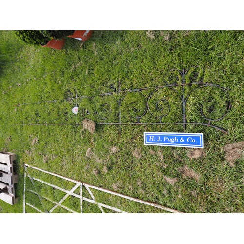 Lot 720       
