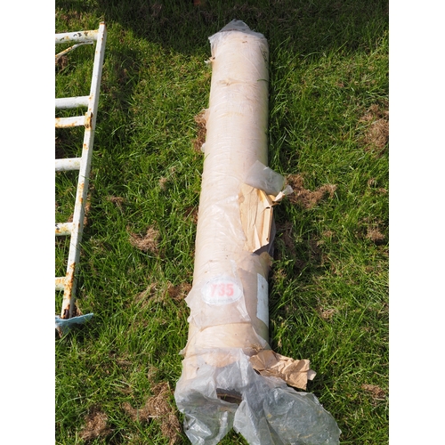 Lot 735       