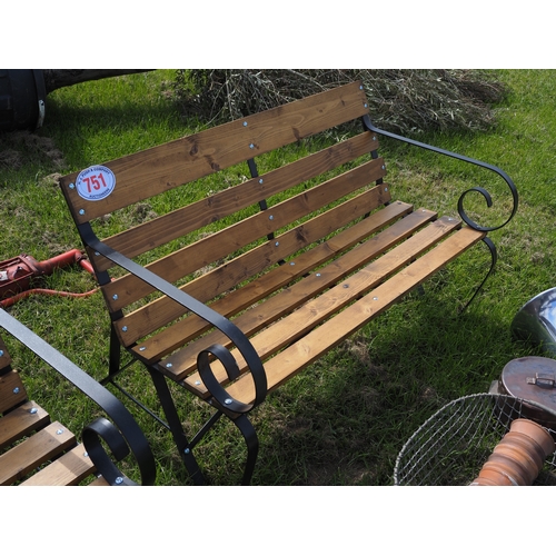 Lot 751       