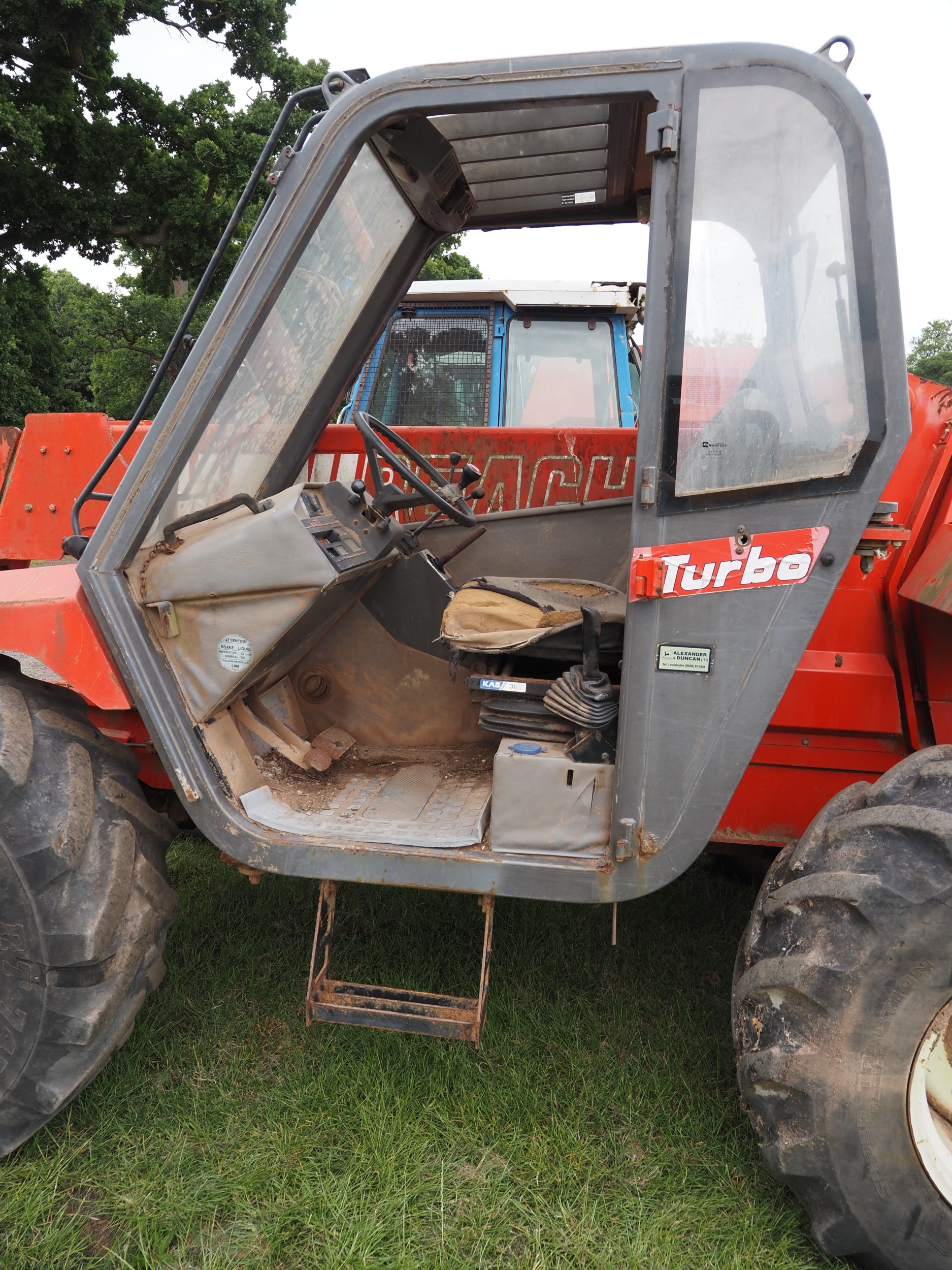 Manitou MLT626 Turbo telehandler, off a farm, brakes need attention ...