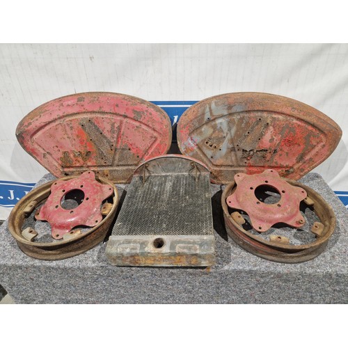 David Brown wheel rims, centres, mudguards and radiator