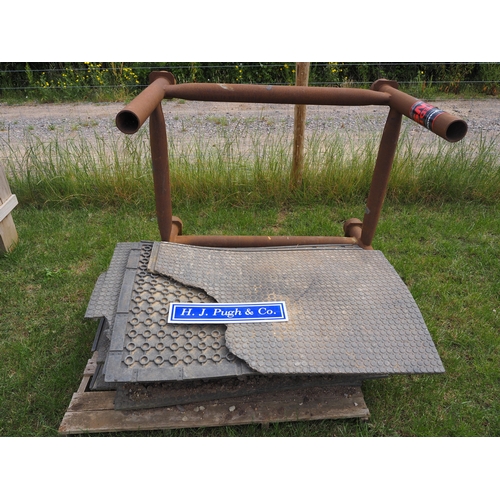 Lot 24        
