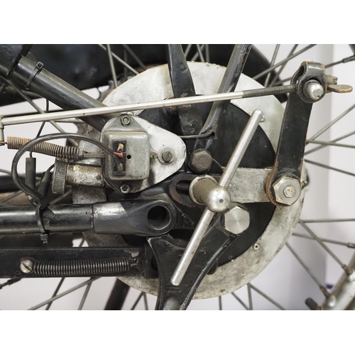 906 - Vincent Rapide/Black Shadow motorcycle. C.1957. 1000cc
Frame No. RC6934 (V5 states RC 9519BE)
Engine... 