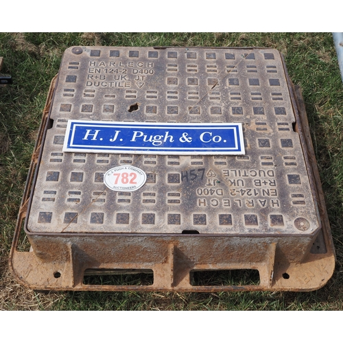 Lot 782       