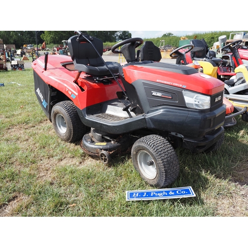 Lot 4         