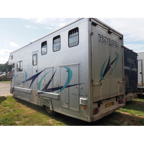 3014 - Iveco 75 E15 horsebox. Runs and drives, showing 177,031 kms. Tidy inside with fridge, horse camera, ... 