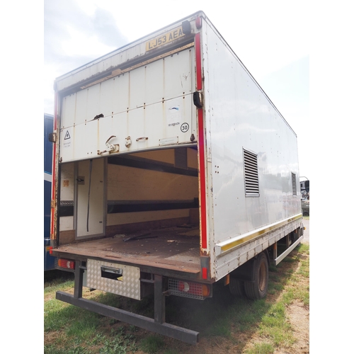 3016 - DAF 45.170 7.5 ton lorry. Runs and drives. Showing 179,933 km. Reg. LJ53 AEA. V5, docs and key in of... 