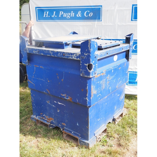 Lot 3023      