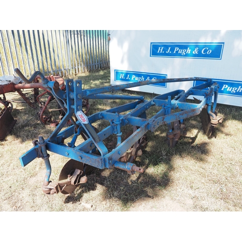 Lot 2036      