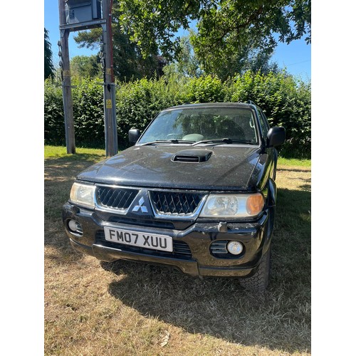 3061 - Mitsubishi Shogun Sports estate 2500 diesel. MOT expires 12/7/25. Showing 96,088 miles. Good tyres, ... 