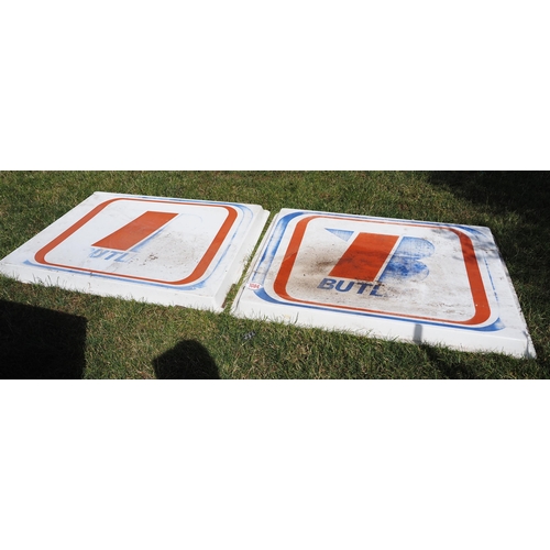 Butler signs 3x5ft