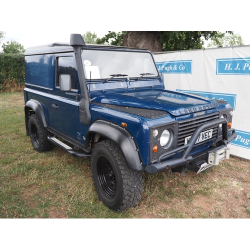 Land Rover Defender 90 TD5. MOT until  19/06/26. Showing 123,000 miles. Reg. W577 VEC. V5, docs and key in office