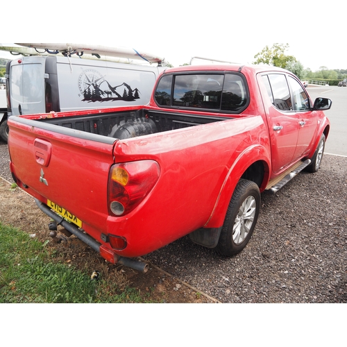 3035 - Mitsubishi L200. MOT until 28/06/26. Showing 122,018 miles. Driven to sale site, genuine reason for ... 