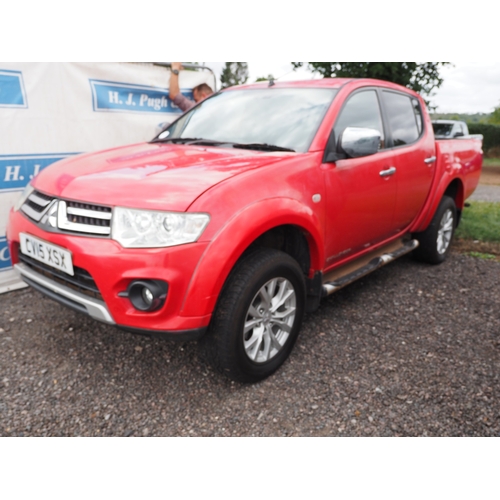 3035 - Mitsubishi L200. MOT until 28/06/26. Showing 122,018 miles. Driven to sale site, genuine reason for ... 
