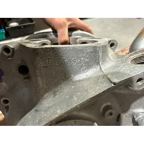 53 - Triumph 650cc Crankcases No. DU120 39900