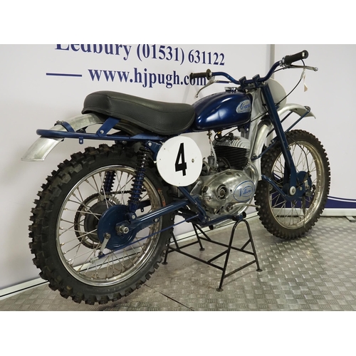 807 - Greeves 250 Hawkstone twin scrambler. 1958. 250cc
Frame No. 8759/25SA
Engine turns over but has been... 