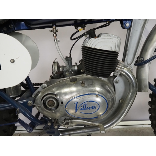807 - Greeves 250 Hawkstone twin scrambler. 1958. 250cc
Frame No. 8759/25SA
Engine turns over but has been... 
