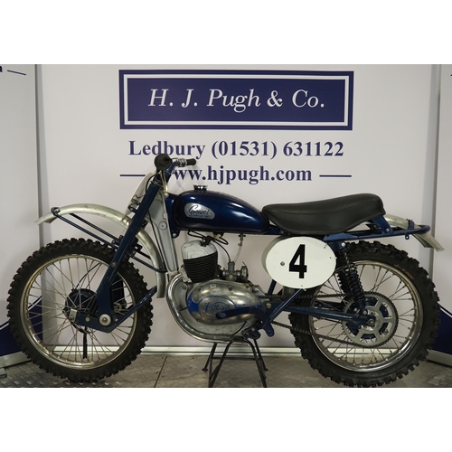 807 - Greeves 250 Hawkstone twin scrambler. 1958. 250cc
Frame No. 8759/25SA
Engine turns over but has been... 