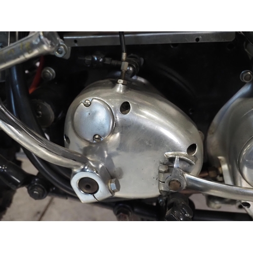 813 - Matchless G80 CS motorcycle. 500cc
Frame No. C10950
Engine No. G80CS/4961
Engine turns over with com... 