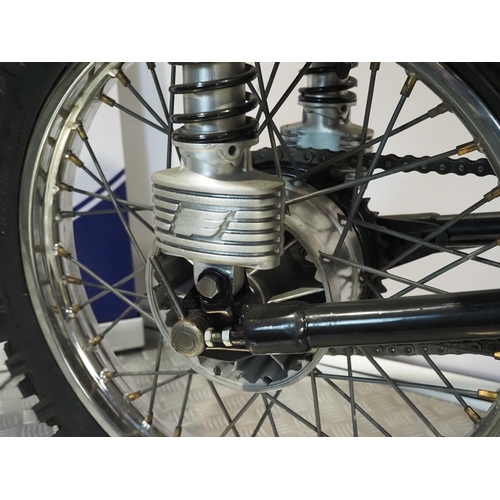 813 - Matchless G80 CS motorcycle. 500cc
Frame No. C10950
Engine No. G80CS/4961
Engine turns over with com... 