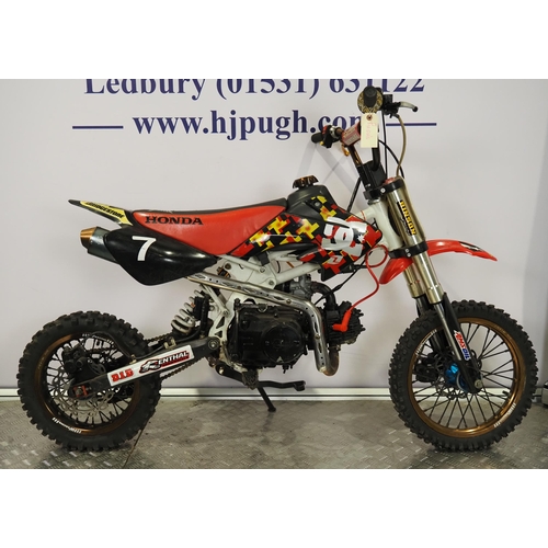 817 - Stomp childs pit bike.