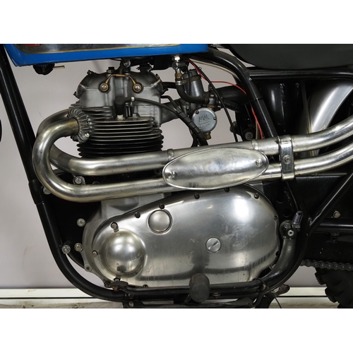 819 - BSA A10 650 Spitfire scrambler. 650cc
Frame No. GA7A 291
Engine No. DA10 SR264 HHC
Engine turns over... 