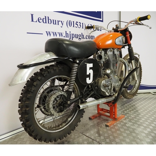824 - Royal Enfield Fury motorcycle. 1965. 499cc
Frame No. 16877
Engine No. 3337
Engine turns over with co... 