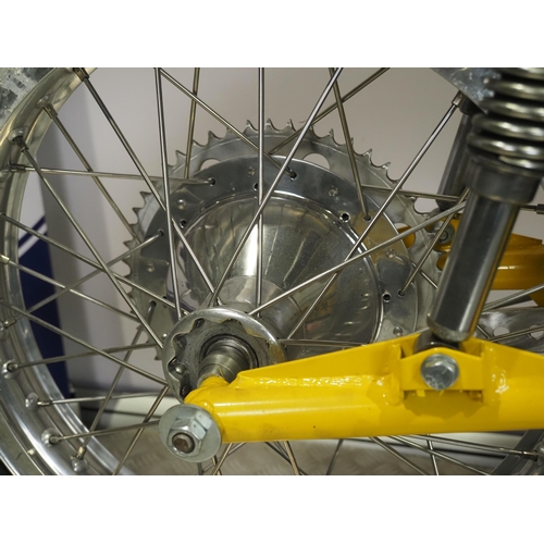 826 - AJS Stormer motorcycle project. 250cc
Dry stored for some time. Engine is seized.
No docs. No key