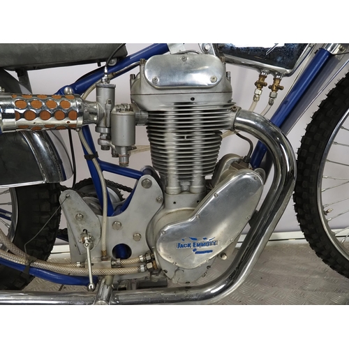 828 - Jack Emott 500 Matchless speedway bike. 
Engine No. G80CS/4690
Fitted with a Matchless G80 CS engine... 