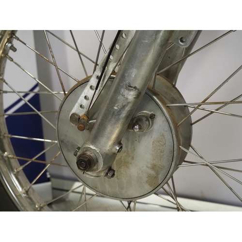 833 - Velocette Metisse scrambler. 350cc
Frame No. 109
Engine No. MAC 23454
Engine turns over with compres... 