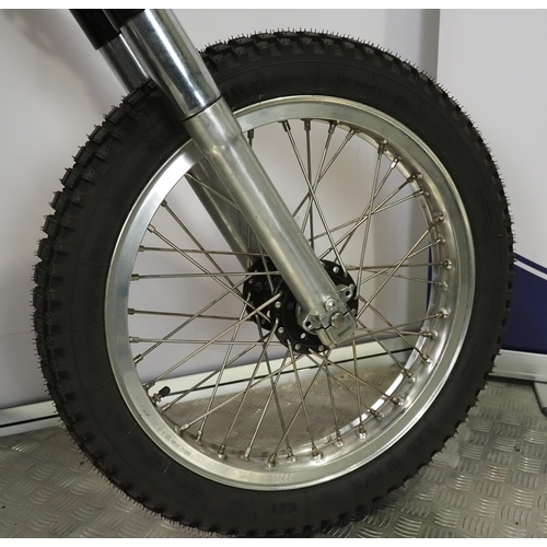 839 - Matchless G80 motorcycle. 500cc
Engine No. 7/G80 28990 R/R K
Engine turns over with compression but ... 