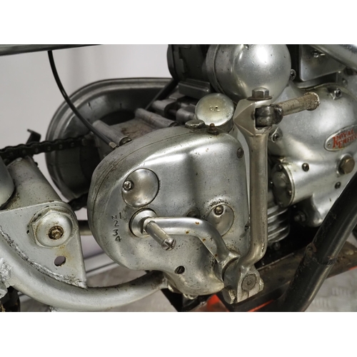 841 - Royal Enfield trials bike
Engine No. 17499
Engine turns over with compression but has been dry store... 