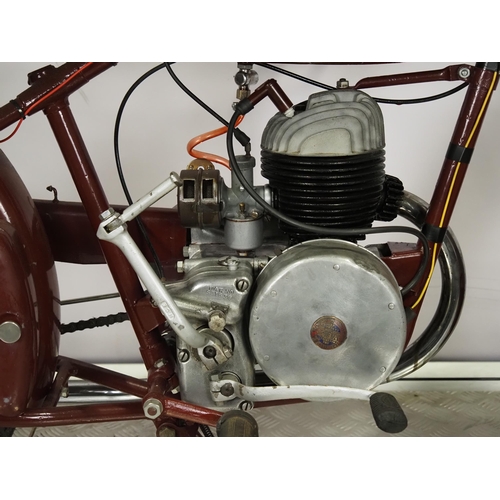 850 - James Cadet motorcycle. 1955. 150cc.
Frame No. 55J153679 
Engine No. 958A5865
Turns over with compre... 