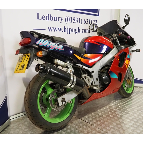 Kawasaki ZX-6R motorcycle. 1996. 599cc Runs and rides but has not