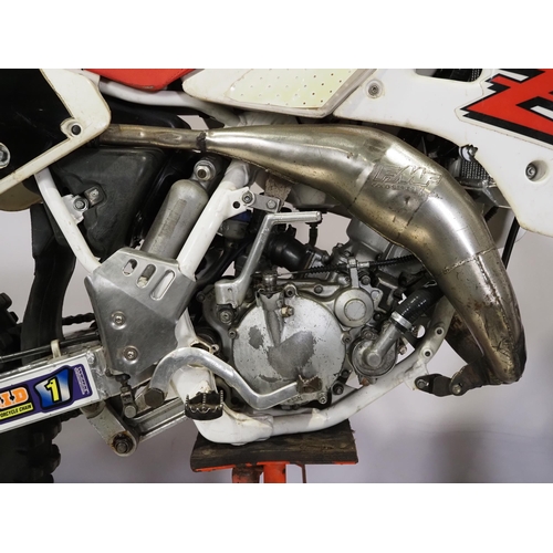 849 - Yamaha YZ125 motocross bike. 1989. 125cc
Engine turns over with compression but has been dry stored ... 