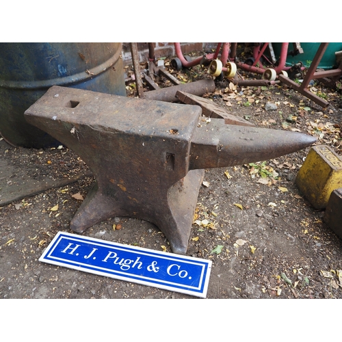 Lot 570       