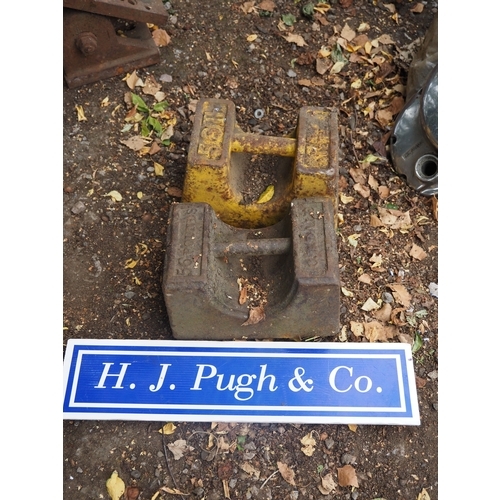 Lot 571       
