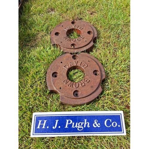572 - David Brown front wheel weights