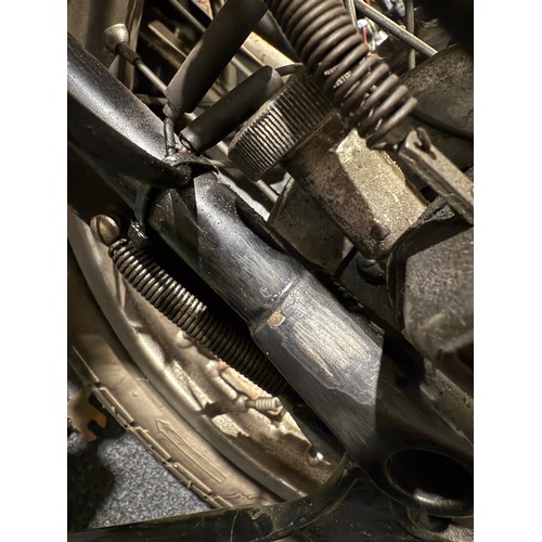 906 - Vincent Rapide/Black Shadow motorcycle. C.1957. 1000cc
Frame No. RC6934 (V5 states RC 9519BE)
Engine... 