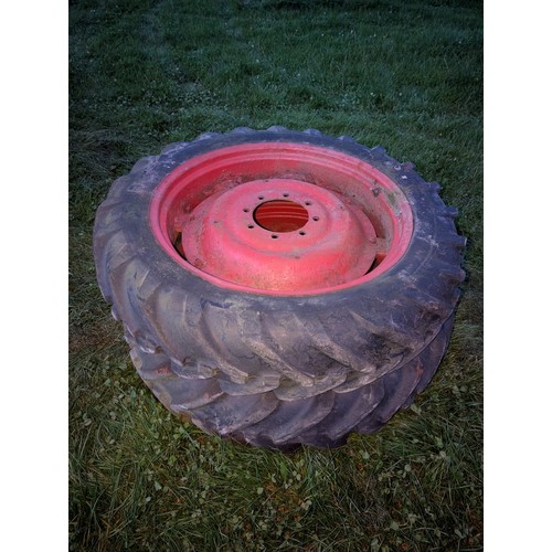 Nuffield Universal wheels and tyres