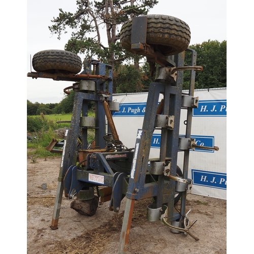 110 - Watkins 4.8m front cultivator