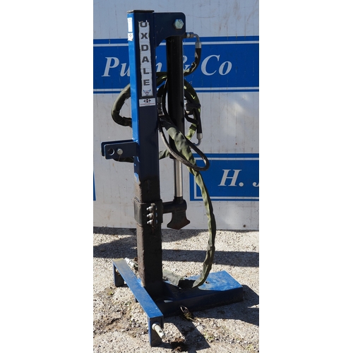 1 - Oxdale vertical log splitter. Little use