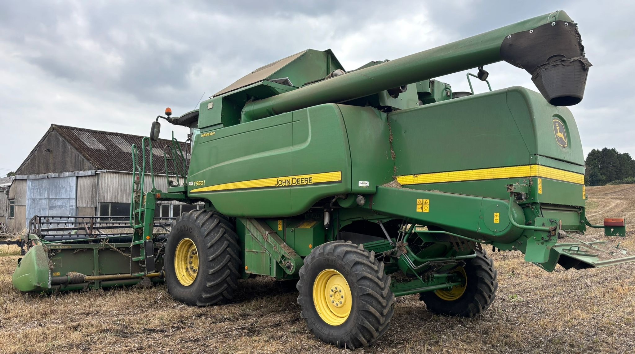 John Deere T550i Hillmaster combine, straw chopper. 2015. Auto trac and ...