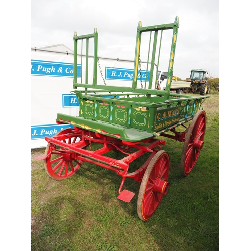 165 - Fruiterers dray with set of shafts