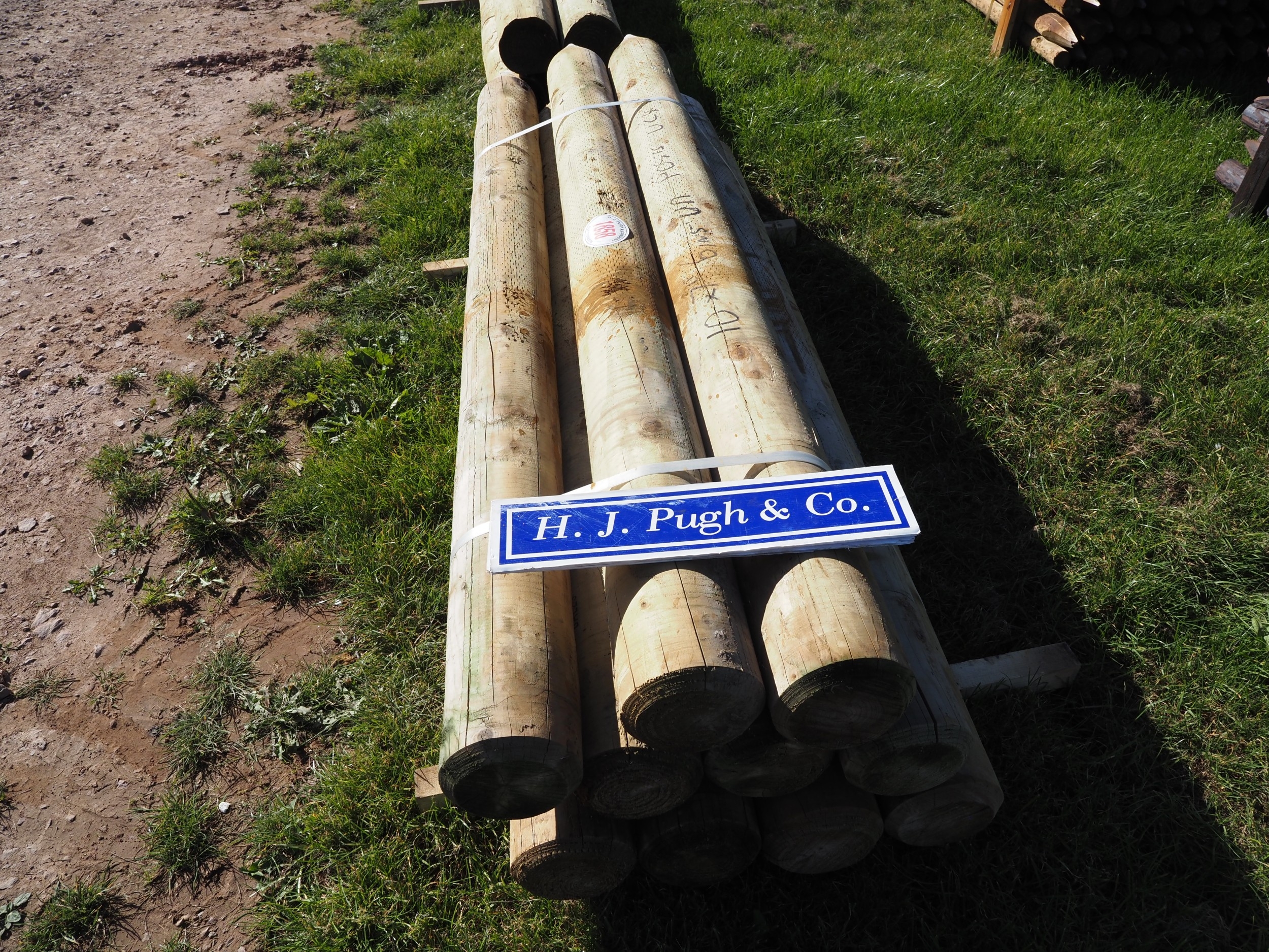 UC4 posts 7' x6" - 10