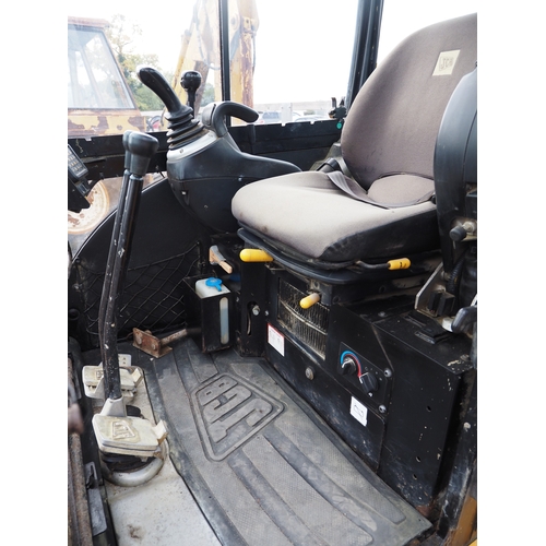 2211 - JCB 8026 CTS tracked excavator. 2018. Key in office c/w 3 buckets