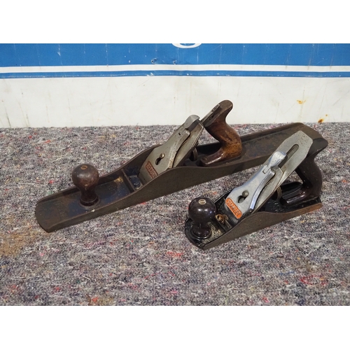 Record and Stanley planes
