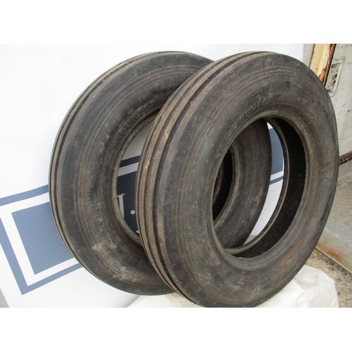 33 - Pair of implement tyres 6.50x16, as new