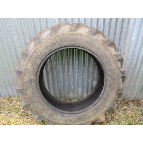 35 - Tyre 12.4x28, as new - 1