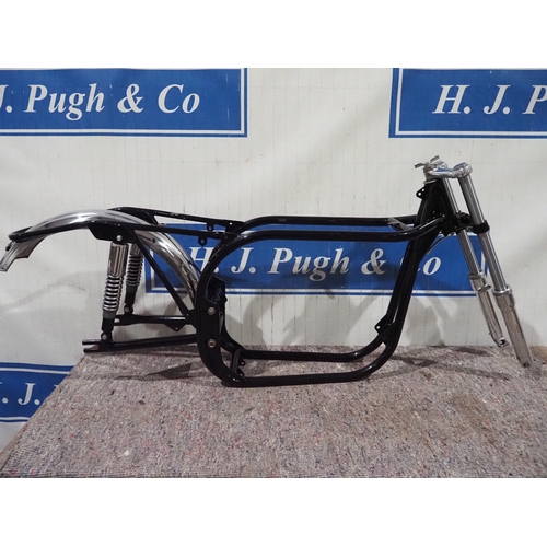 Bolt up Norton wideline featherbed frame with Norton front forks, Manx top yoke, swinging arm, shocks and rear mudguard. c.1950s.
Frame No. 11M2 43871
No docs